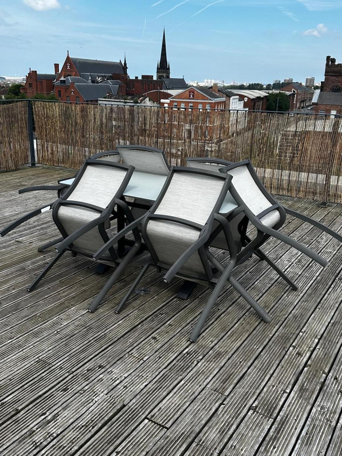 Penthouse - Liverpool City Centre - Nhs Stays - Liverpool Royal Hospital מראה חיצוני תמונה