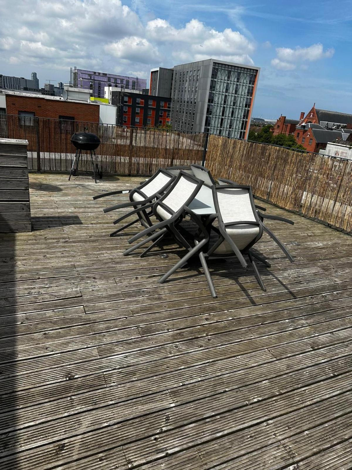 Penthouse - Liverpool City Centre - Nhs Stays - Liverpool Royal Hospital מראה חיצוני תמונה